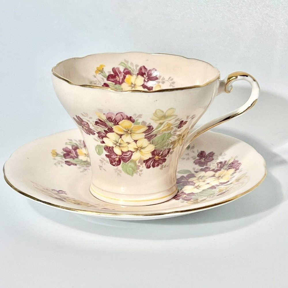 Aynsley England Bone China Pink Pansies Tea Cup & Saucer Set